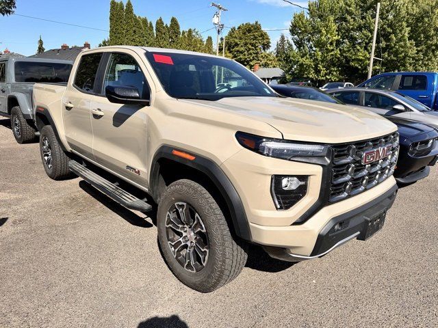 2023 GMC Canyon 4WD AT4