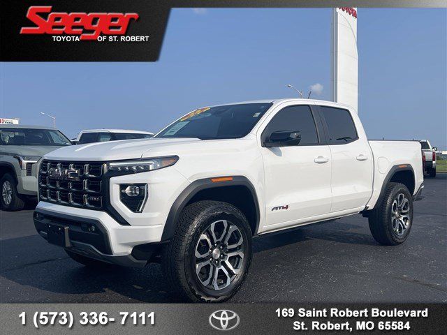 2023 GMC Canyon 4WD AT4