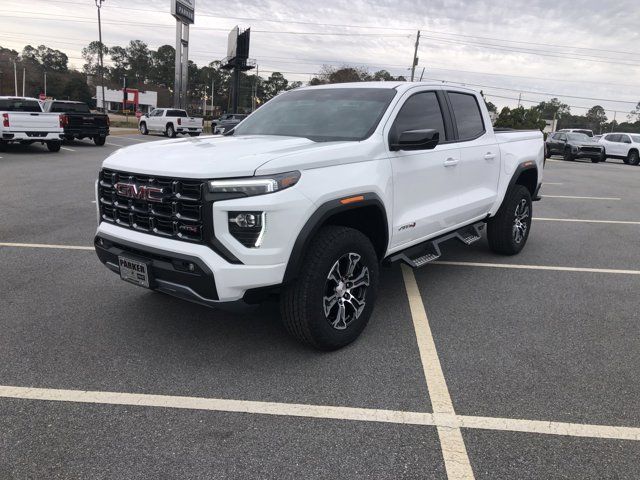 2023 GMC Canyon 4WD AT4