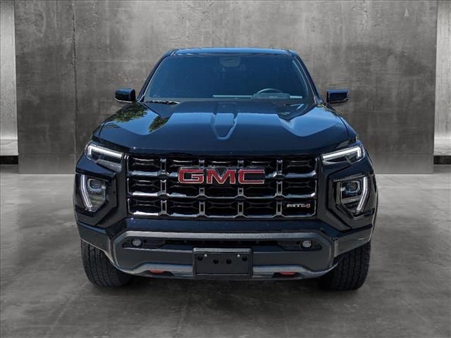 2023 GMC Canyon 4WD AT4