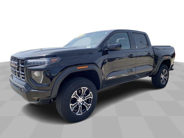 2023 GMC Canyon 4WD AT4