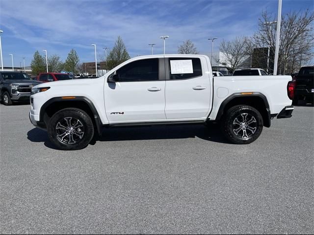 2023 GMC Canyon 4WD AT4