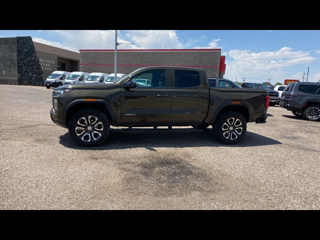 2023 GMC Canyon 4WD AT4