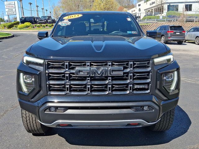 2023 GMC Canyon 4WD AT4