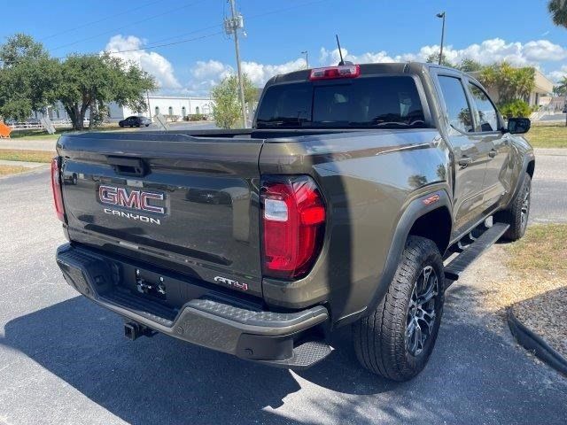 2023 GMC Canyon 4WD AT4