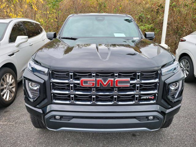 2023 GMC Canyon 4WD AT4