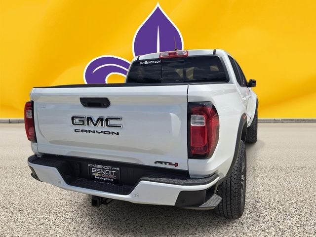 2023 GMC Canyon 4WD AT4