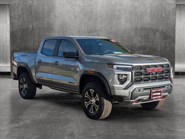 2023 GMC Canyon 4WD AT4