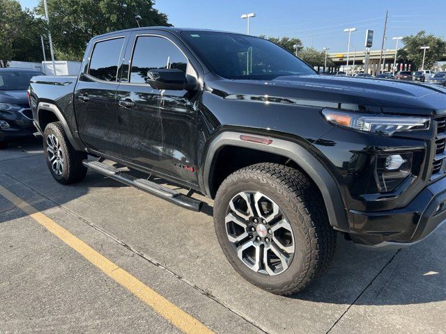 2023 GMC Canyon 4WD AT4