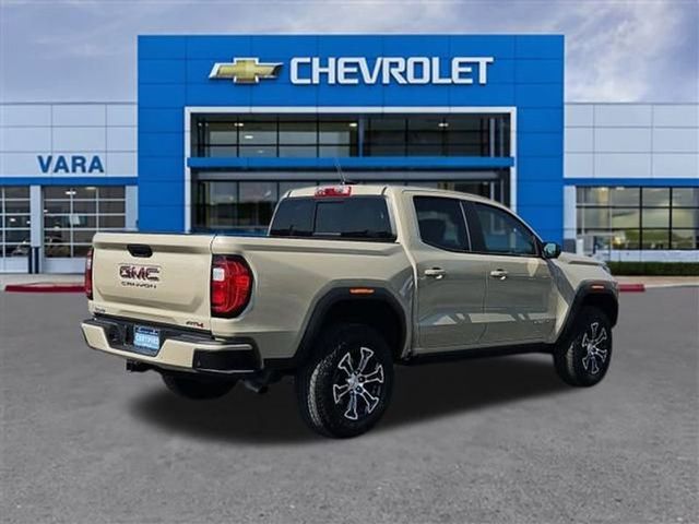 2023 GMC Canyon 4WD AT4