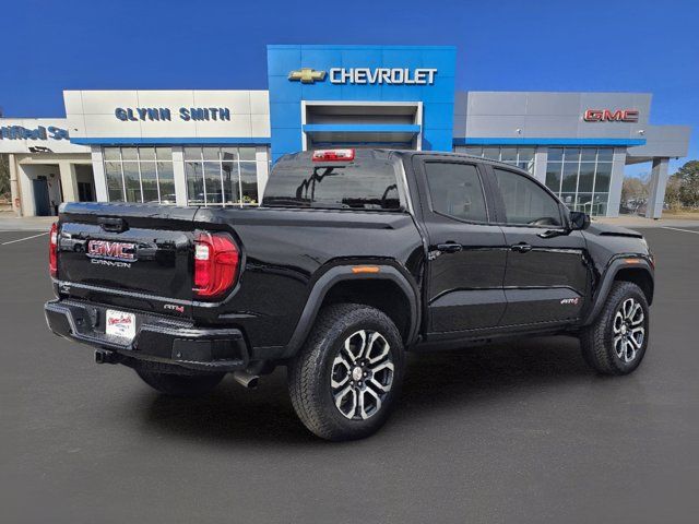 2023 GMC Canyon 4WD AT4