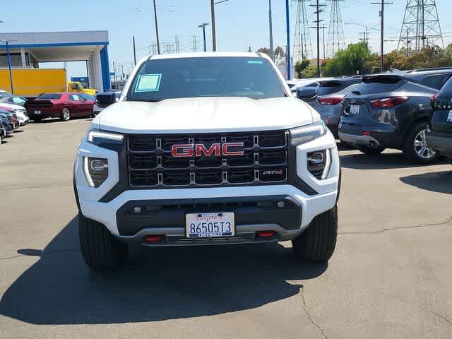 2023 GMC Canyon 4WD AT4