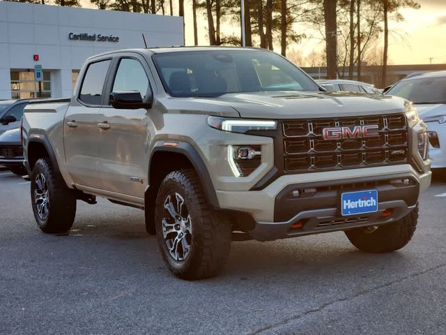 2023 GMC Canyon 4WD AT4