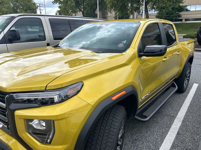 2023 GMC Canyon 4WD AT4