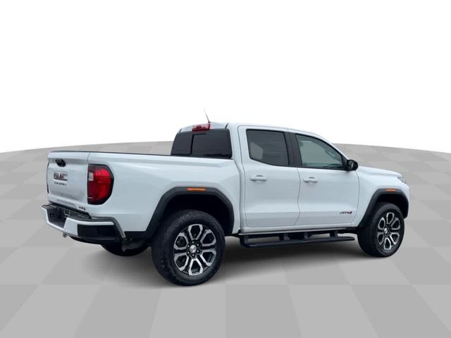 2023 GMC Canyon 4WD AT4