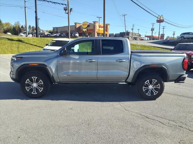 2023 GMC Canyon 4WD AT4