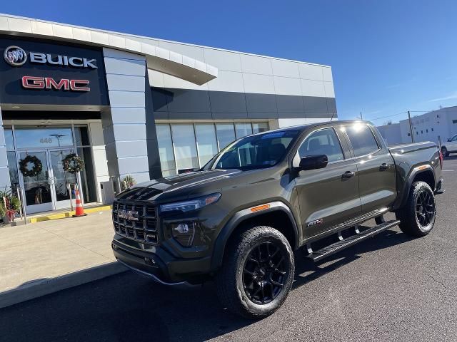 2023 GMC Canyon 4WD AT4