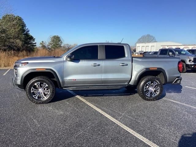 2023 GMC Canyon 4WD AT4