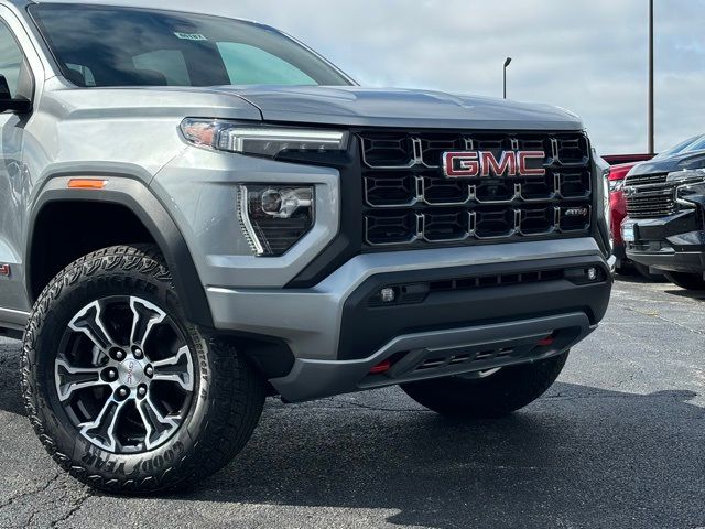 2023 GMC Canyon 4WD AT4