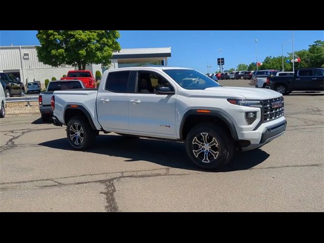 2023 GMC Canyon 4WD AT4