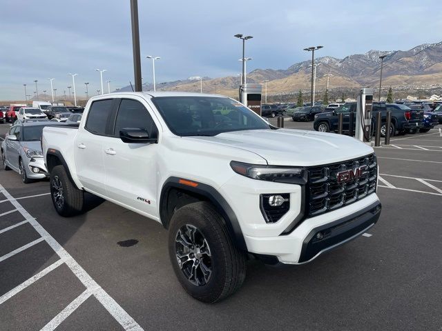 2023 GMC Canyon 4WD AT4