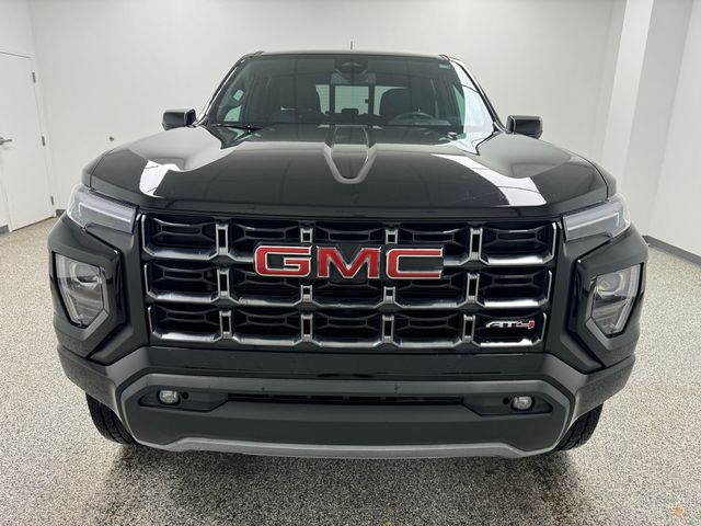 2023 GMC Canyon 4WD AT4