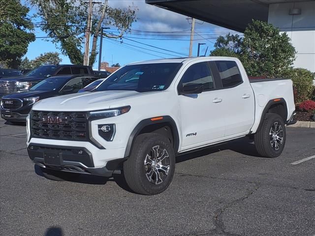 2023 GMC Canyon 4WD AT4