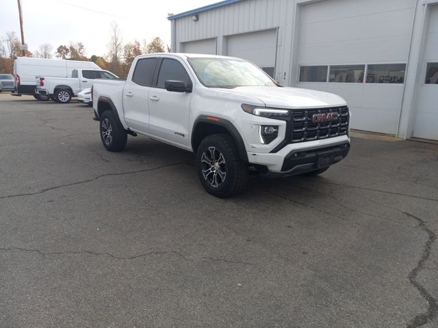 2023 GMC Canyon 4WD AT4