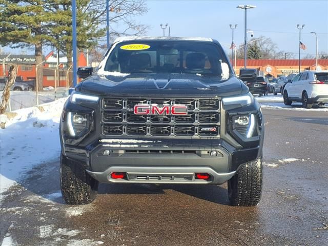 2023 GMC Canyon 4WD AT4