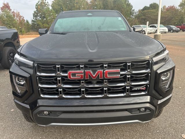 2023 GMC Canyon 4WD AT4