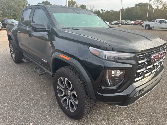 2023 GMC Canyon 4WD AT4