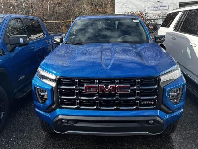 2023 GMC Canyon 4WD AT4