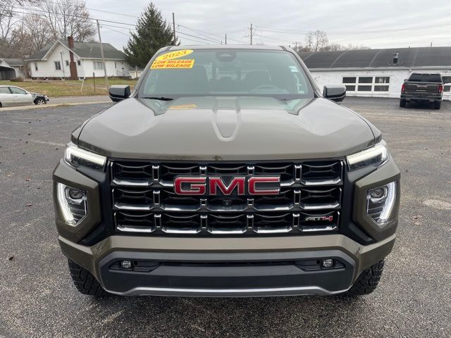 2023 GMC Canyon 4WD AT4