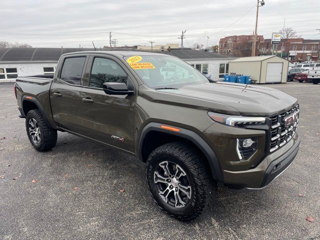 2023 GMC Canyon 4WD AT4