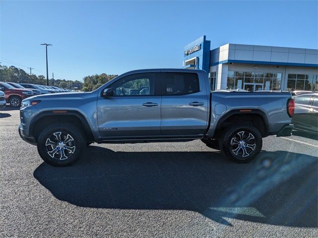 2023 GMC Canyon 4WD AT4