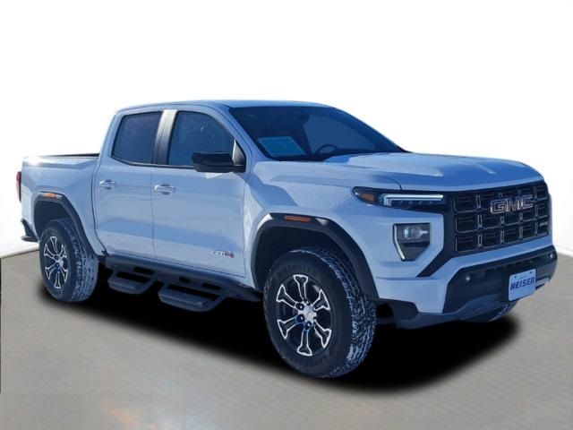 2023 GMC Canyon 4WD AT4