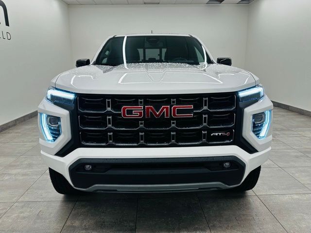 2023 GMC Canyon 4WD AT4