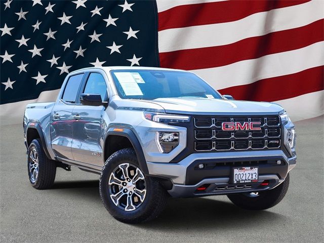 2023 GMC Canyon 4WD AT4