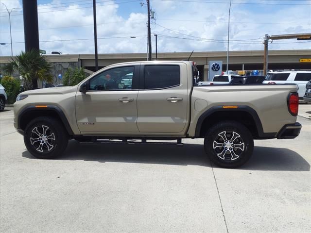 2023 GMC Canyon 4WD AT4