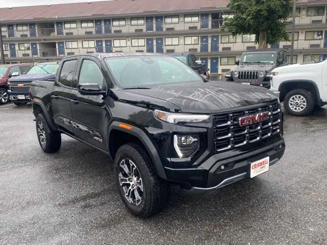 2023 GMC Canyon 4WD AT4