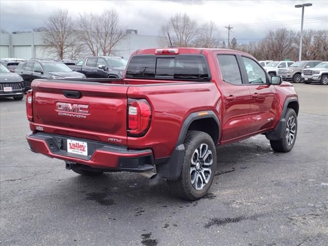 2023 GMC Canyon 4WD AT4