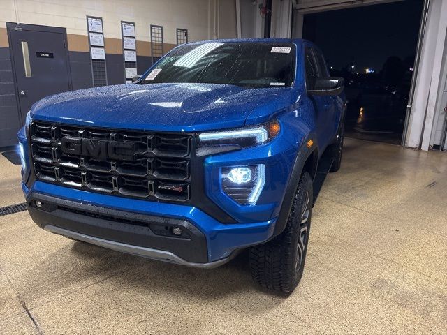 2023 GMC Canyon 4WD AT4