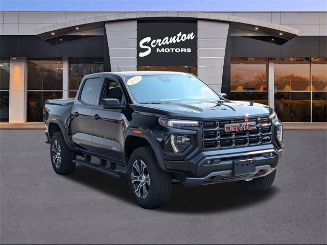 2023 GMC Canyon 4WD AT4