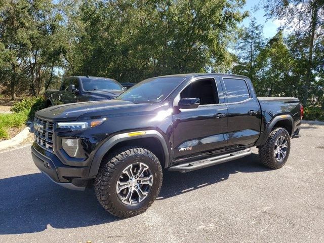 2023 GMC Canyon 4WD AT4