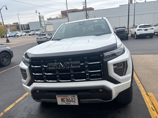 2023 GMC Canyon 4WD AT4