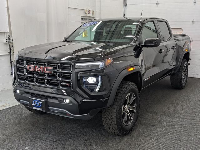 2023 GMC Canyon 4WD AT4