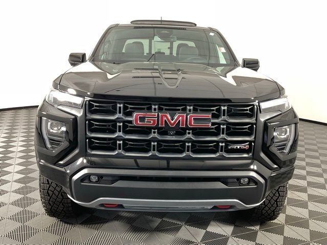 2023 GMC Canyon 4WD AT4