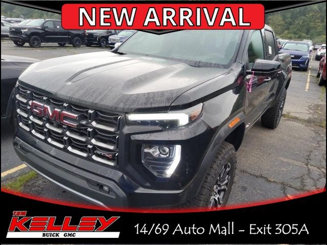 2023 GMC Canyon 4WD AT4