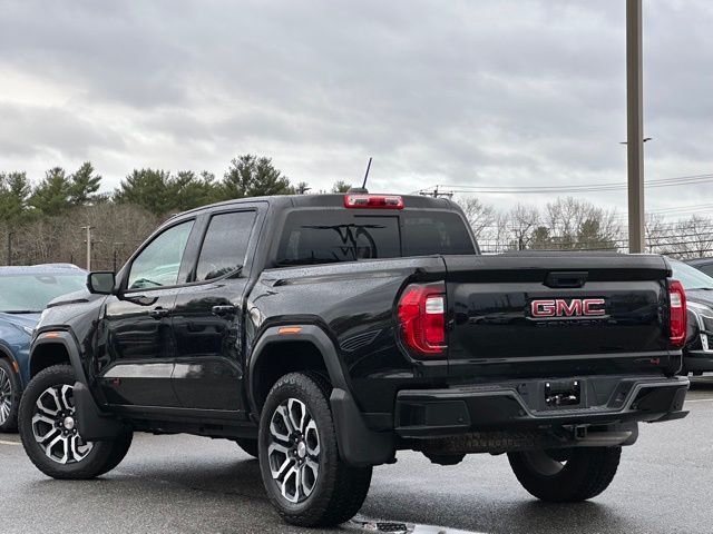 2023 GMC Canyon 4WD AT4