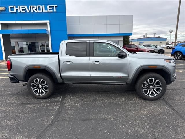 2023 GMC Canyon 4WD AT4